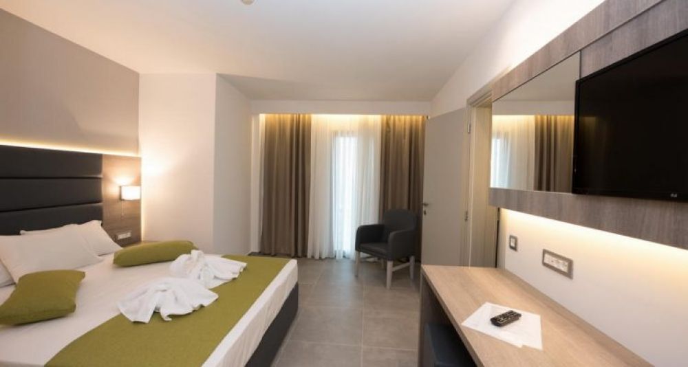 Superior GV/SV, Panorama Village Hotel 4*