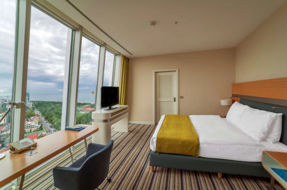 Standard, Radisson Blu Batumi 5*