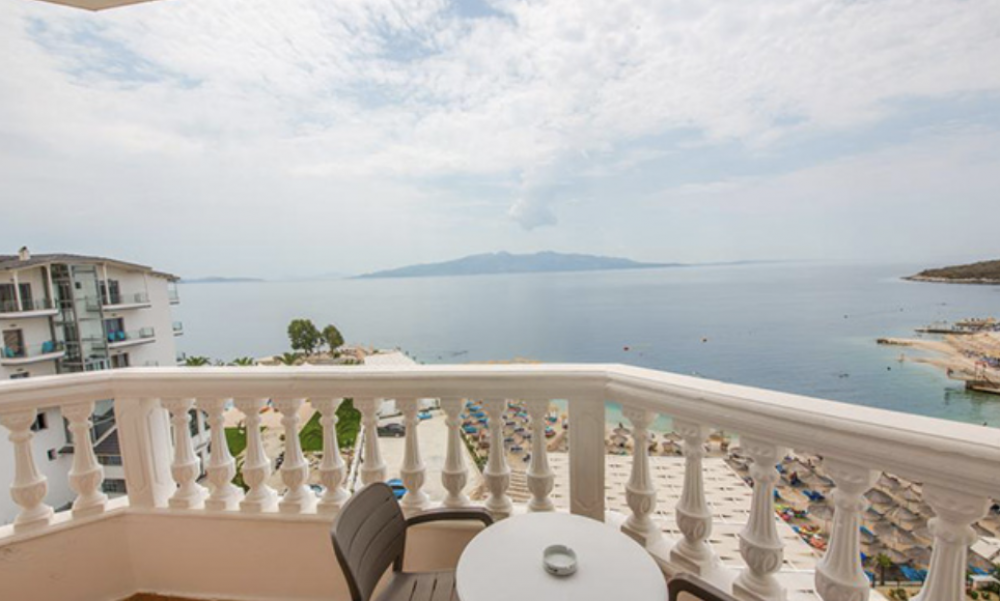 Superior Triple Room with Balcony, Apollon 4*