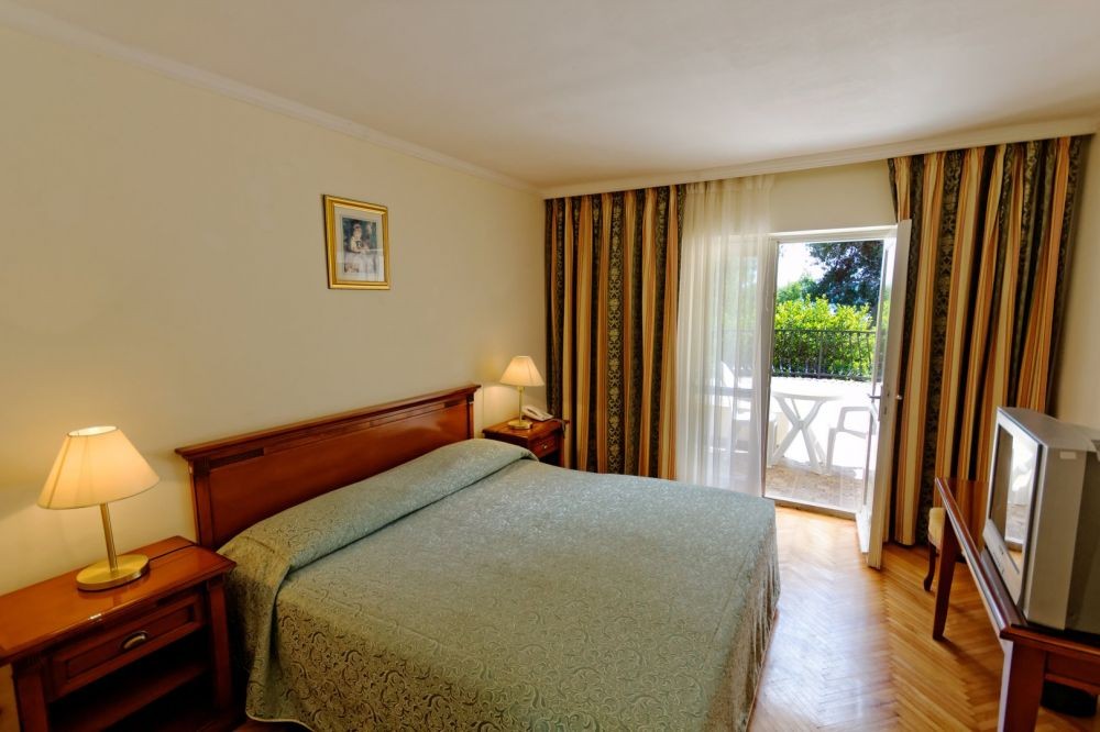 Comfort Sea Side Balcony/ Terrace Annex, Hotel Jadran 3*