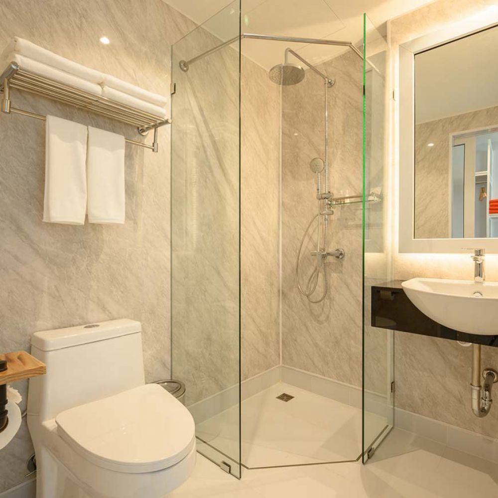 Deluxe Pool Access, Tour De Phuket Hotel 4*