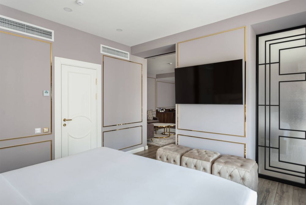 Mayfair Suite, Oscar 3+