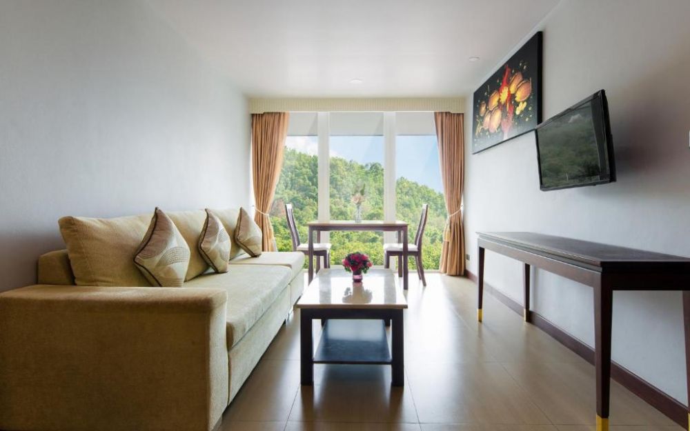 Family Suite 2 Bedroom, Aiyara Grand Hotel 4*