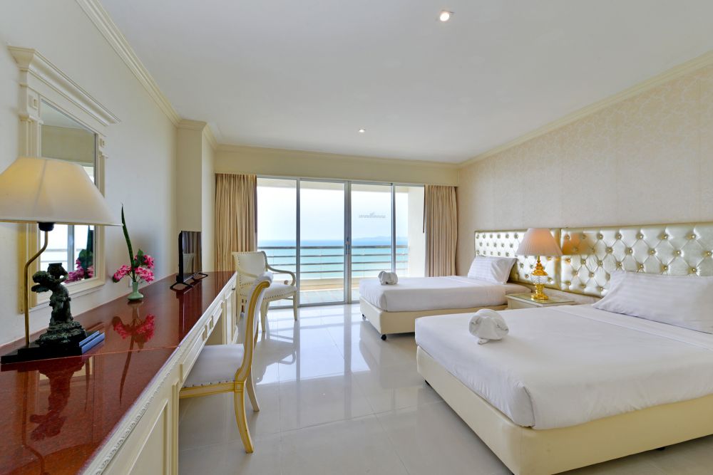 Superior, Adriatic Palace Pattaya 4*