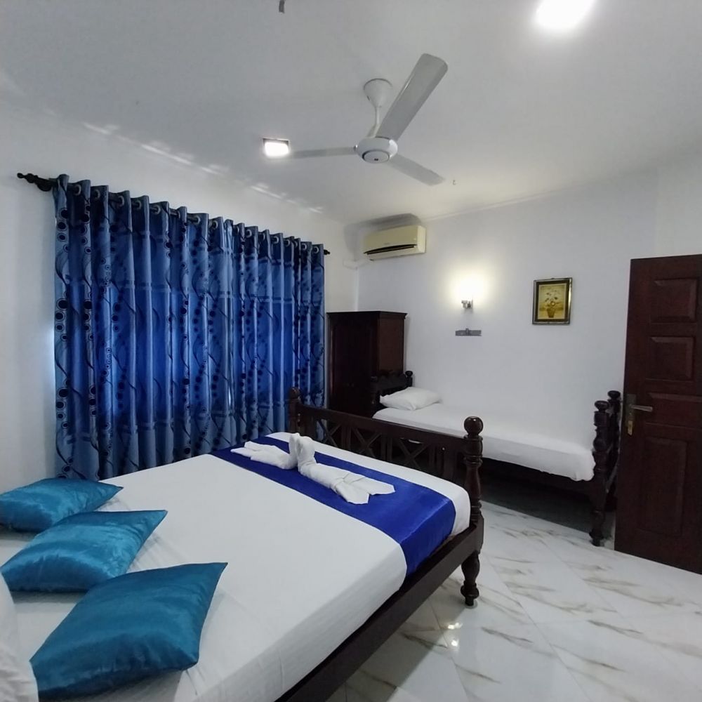 Deluxe AC, Italia Hotel Ambalangoda 2*