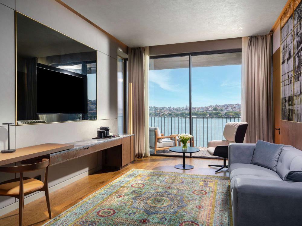 One Bedroom Premium Terrace Suite Sea View - Nickelodeon Play Access, Rixos Tersane Istanbul - Nickelodeon Play Tersane Access 5*