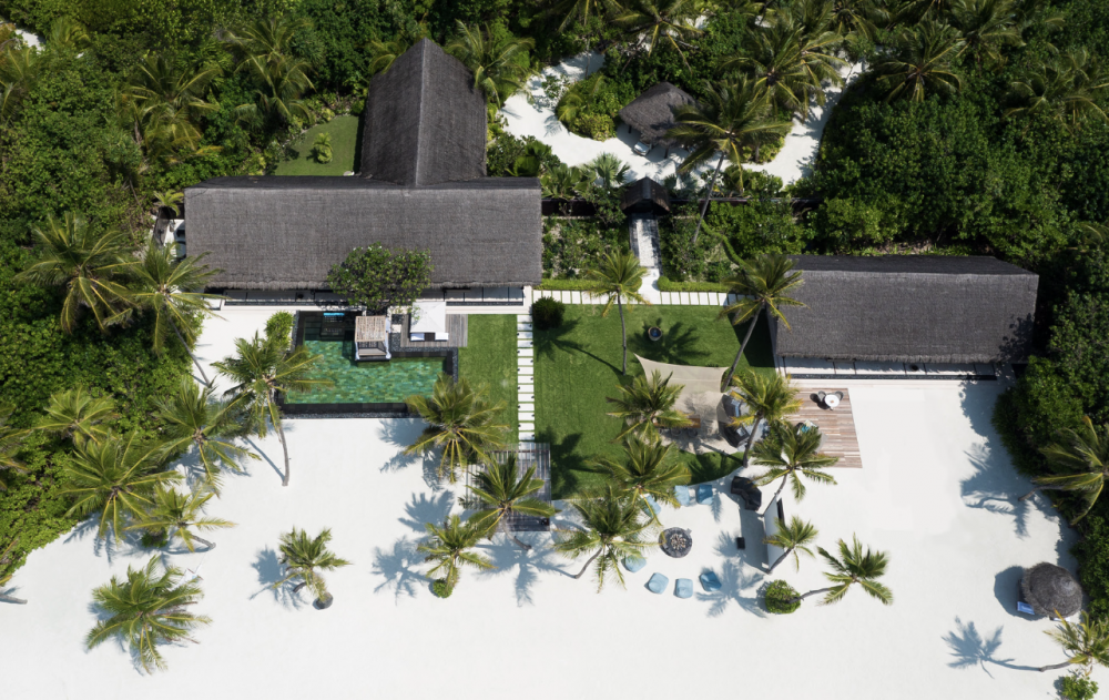 Grand Residence with Pool 3BDR, One & Only Reethi Rah 5*