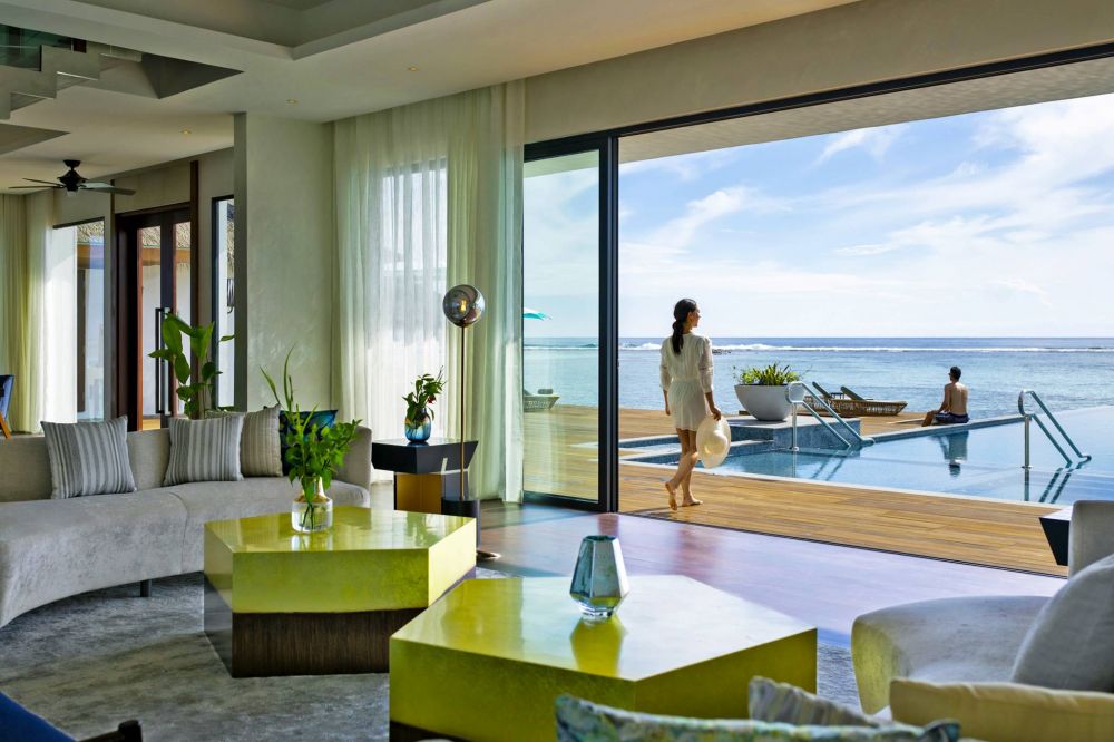 Four Bedroom Ocean Pool Retreat, Pullman Maldives Maamutaa 5*