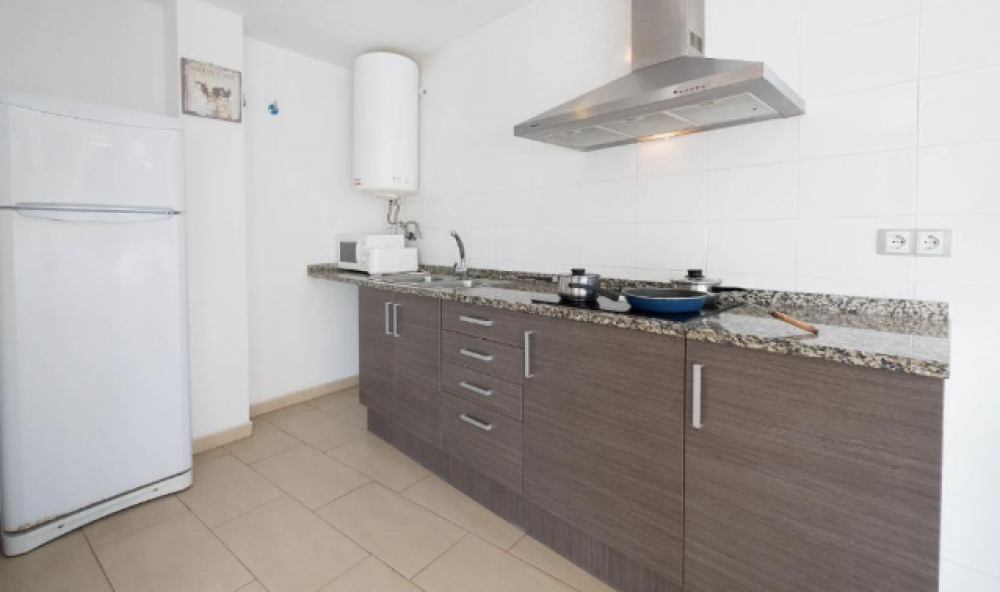 Two Bedroom Apartment 4-6 pax, AR Espronceda 3*