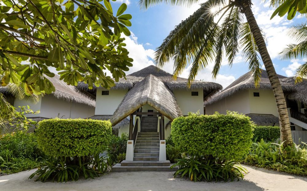 Deluxe Room, Sheraton Maldives Full Moon Resort & Spa 5*