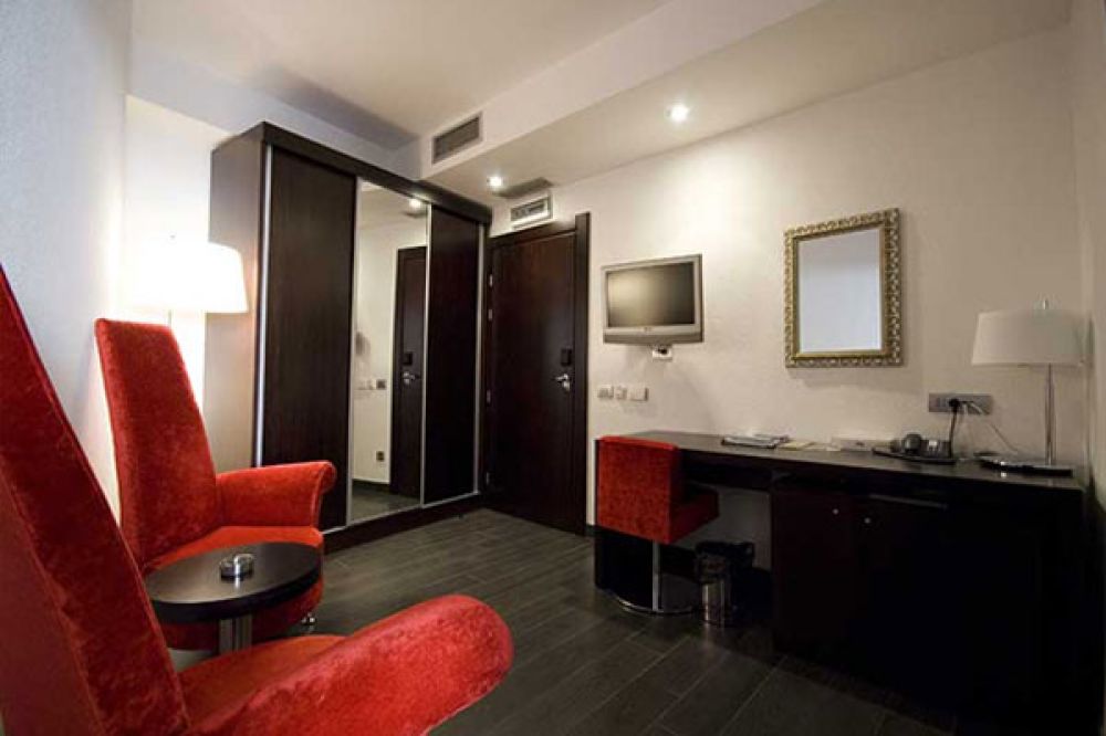 Superior Suite, Astoria Budva 4*