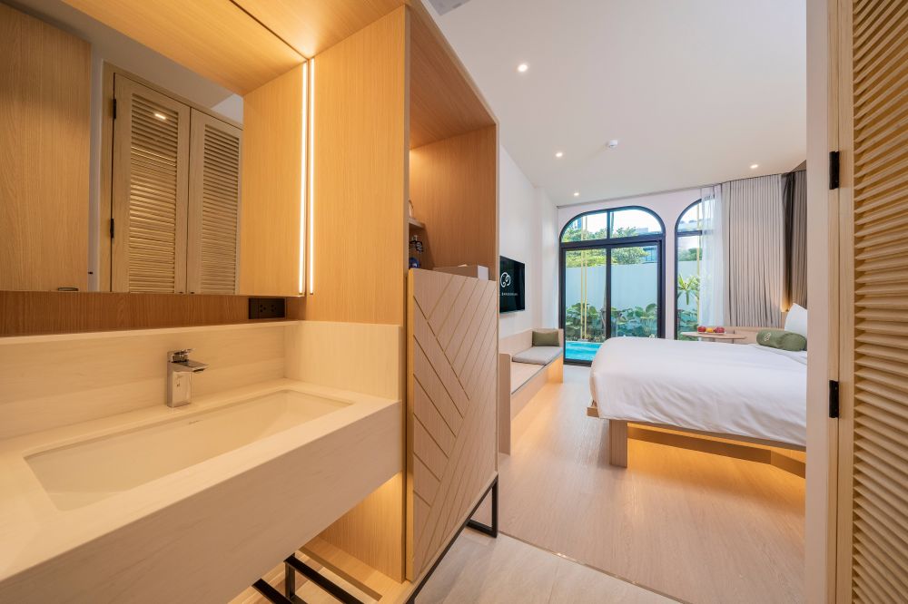 Pool Access, Hotel Bangkokian 2*