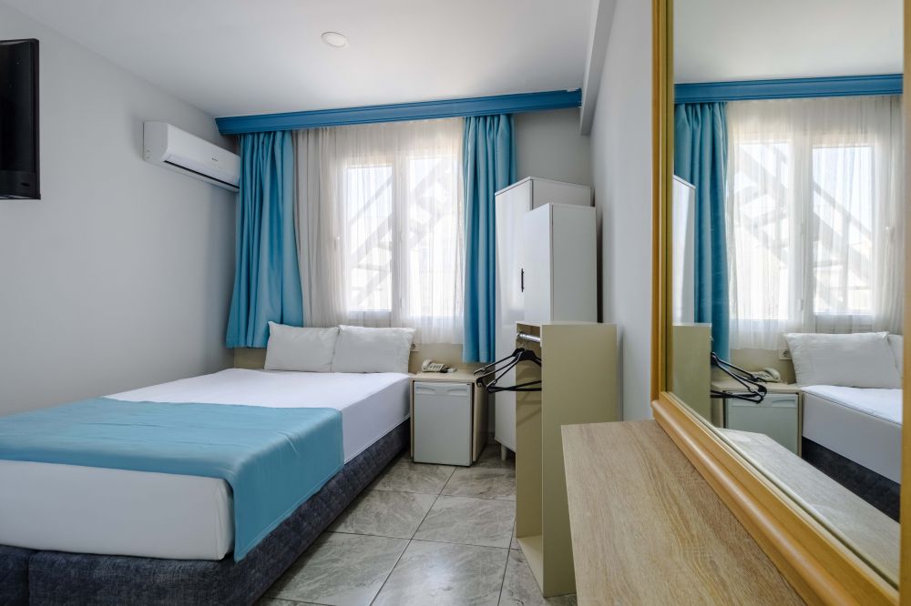 Standard Room, Mevre Hotel 3*