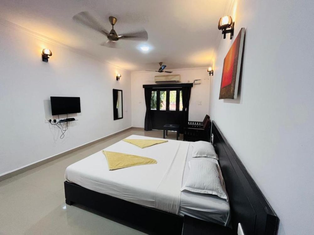 Deluxe AC, Naga Cottages 2*