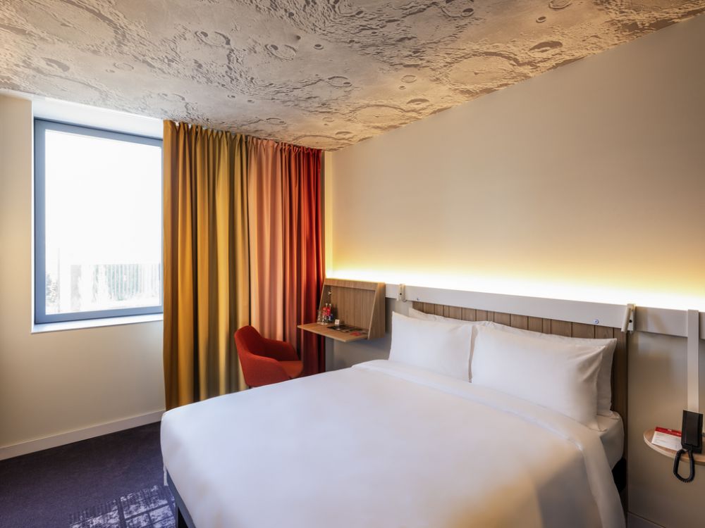 Standard, Ibis Hotel 4*