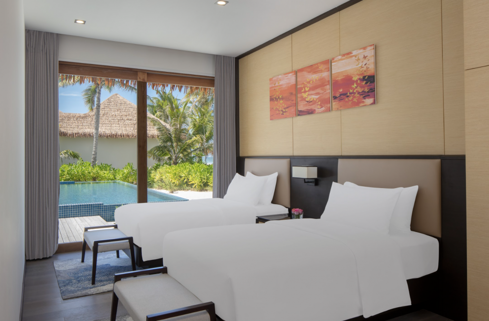 Beach Villa - 3 Bedrooms, Pool & Sunset View, Radisson Blu Maldives 5*