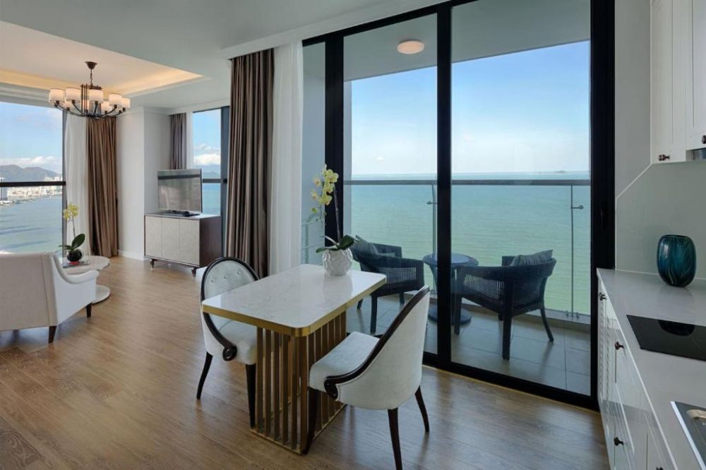 Grand Studio Ocean View, Vinpearl Condotel Beachfront Nha Trang 5*