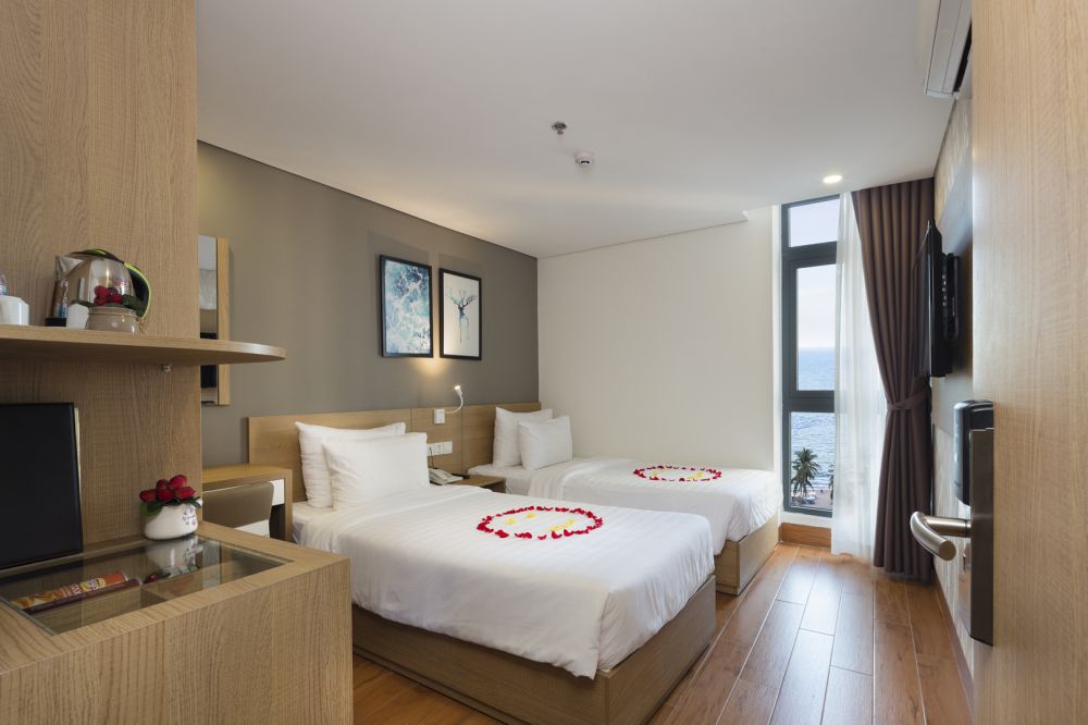 Premier City View, Smile Hotel Nha Trang 3*