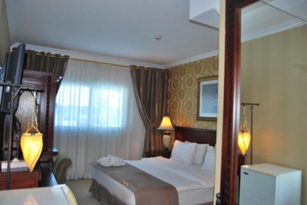 Standard Room, Sharjah International Airport Hotel 2*