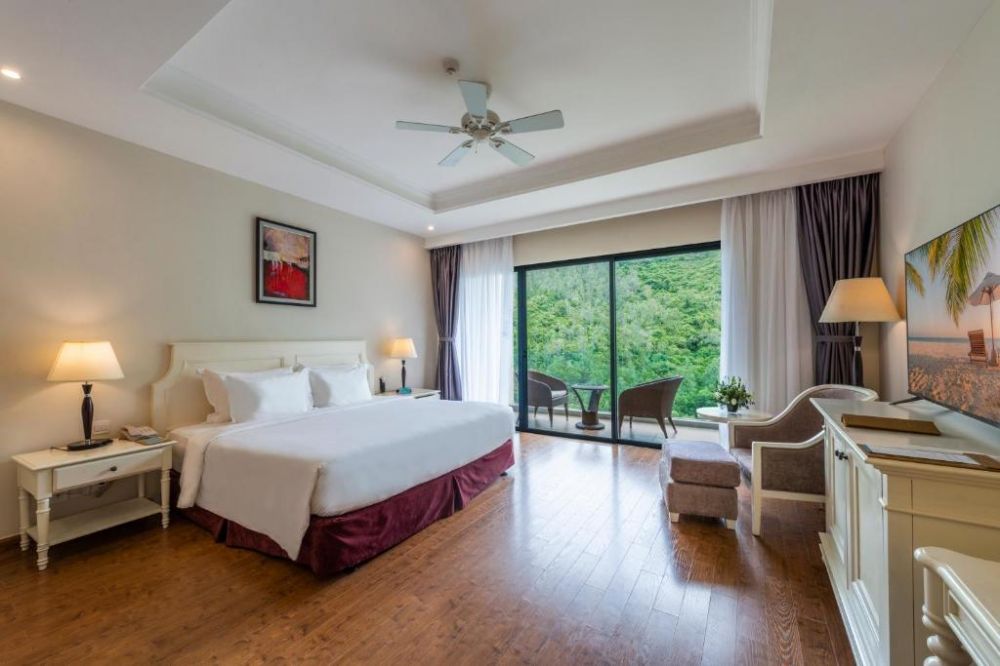 Deluxe/ Ocean View, Vinpearl Resort & Spa Nha Trang Bay 5*