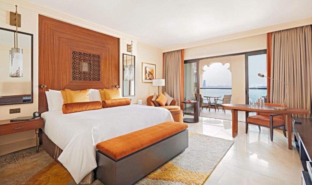 Deluxe Heritage Palm Sea View Room King/ Queen, Fairmont The Palm Dubai 5*