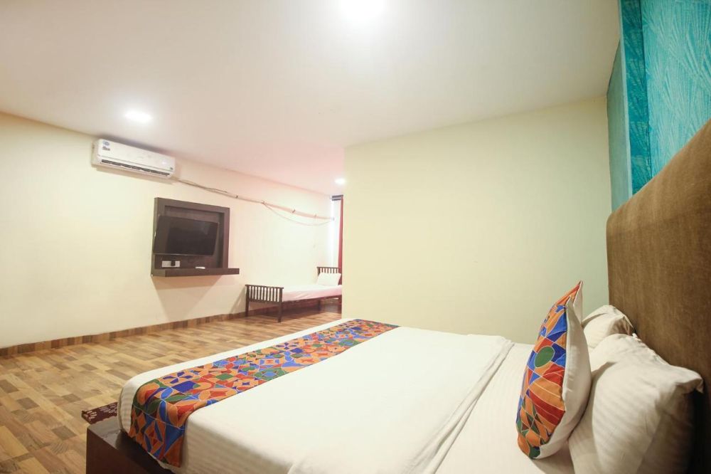 Suite, Manthan Beach Resort 3*