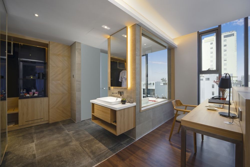 Senior Suite City View, Estrella Boutique Hotel 3*