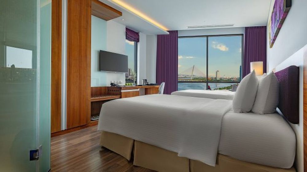 Deluxe River View, Vanda Hotel 4*