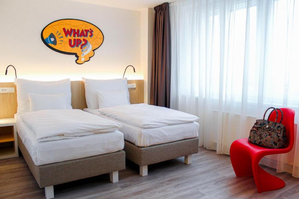 Standard DBL/TRPL, Comfort Hotel Prague East (ex. Fortuna City) 3*