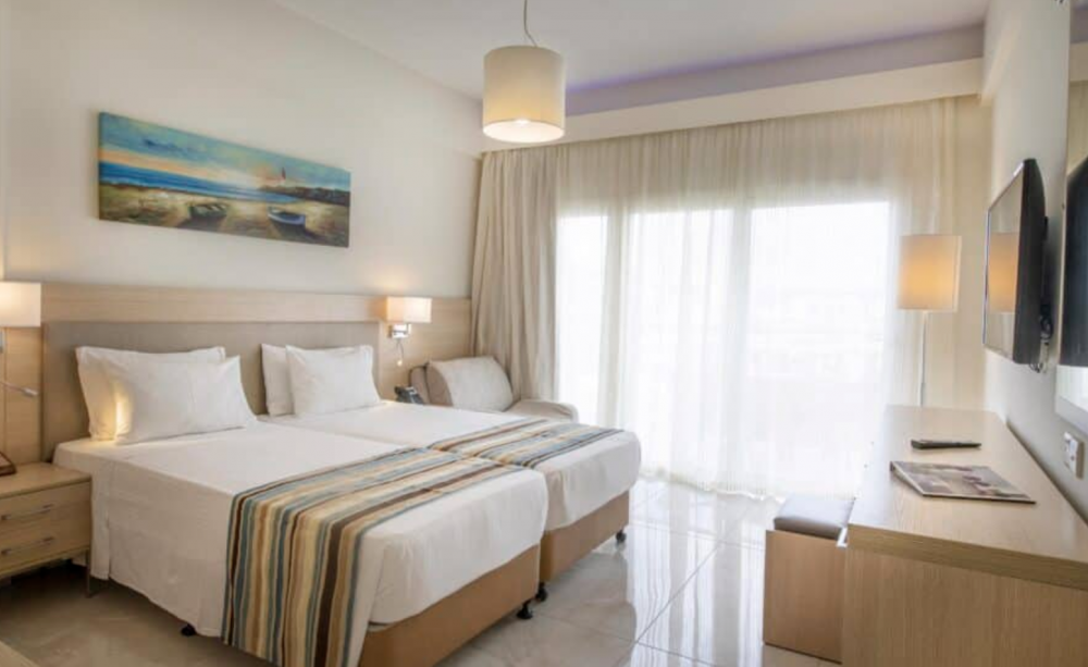 Inland View Superior, Pernera Beach Hotel 4*