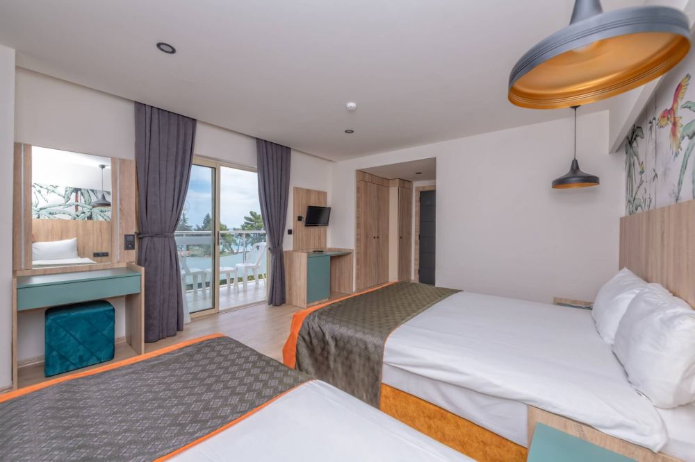 Standard, Lims Bonadea Beach Hotel 4*