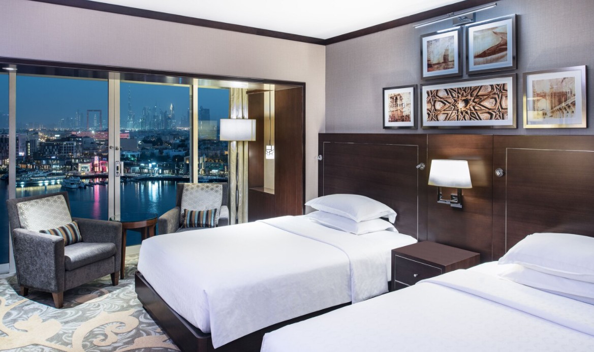 Deluxe / Club Creek View, Sheraton Dubai Creek Hotel & Towers 5*