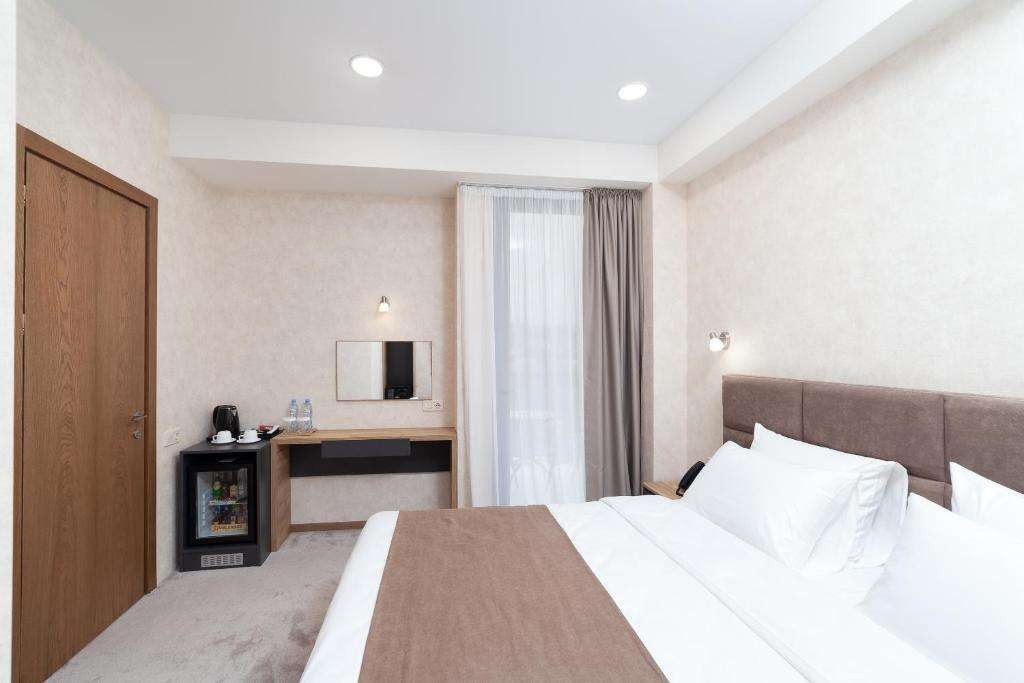 Superior Room, Brooch Hotel Tbilisi 4*