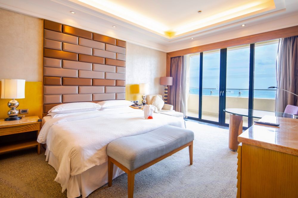 Tow Bedroom Family Ocean Suite With Full Ocean View, Four points by Sheraton Sanya 4*