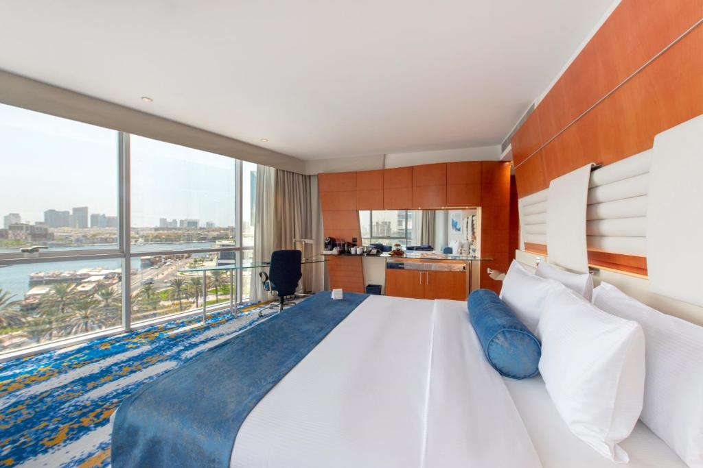 Premier Waterfront, Golden Sands Hotel Creek 5*