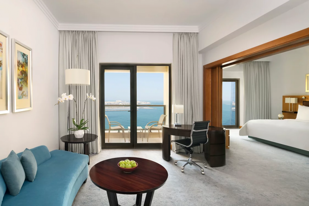 Executive Suite Partial Sea View With Balcony, Movenpick Hotel Jumeirah Beach 5*