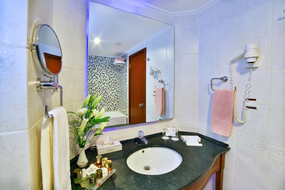 Corner Suite, Grand Cevahir Hotel 5*