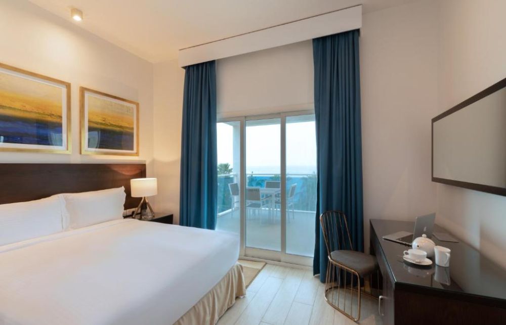 Two Bedroom Suite With Sea View, Radisson Blu Resort Fujairah 5*