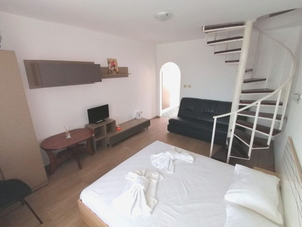 Maisonette, Siana House 3*