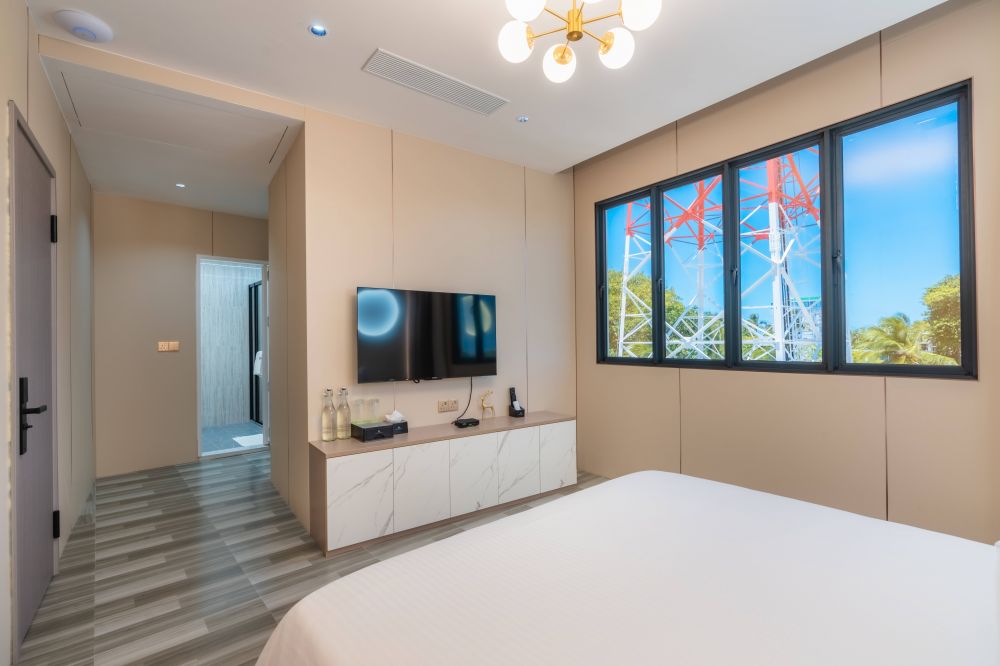 Deluxe Island View, WINGS By Hawks Hotels 3*