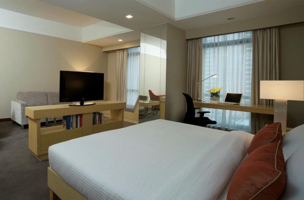 Premier Room, Berjaya Times Square Hotel 5*