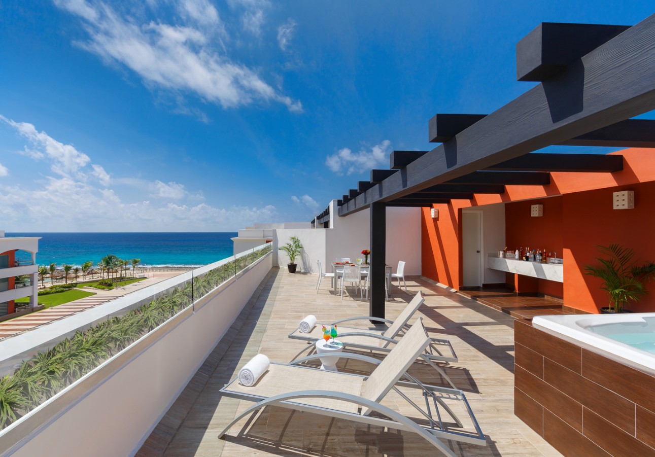 Deluxe Sky Terrace 2 Bedroom (Hacienda), Hard Rock Hotel Riviera Maya 5*