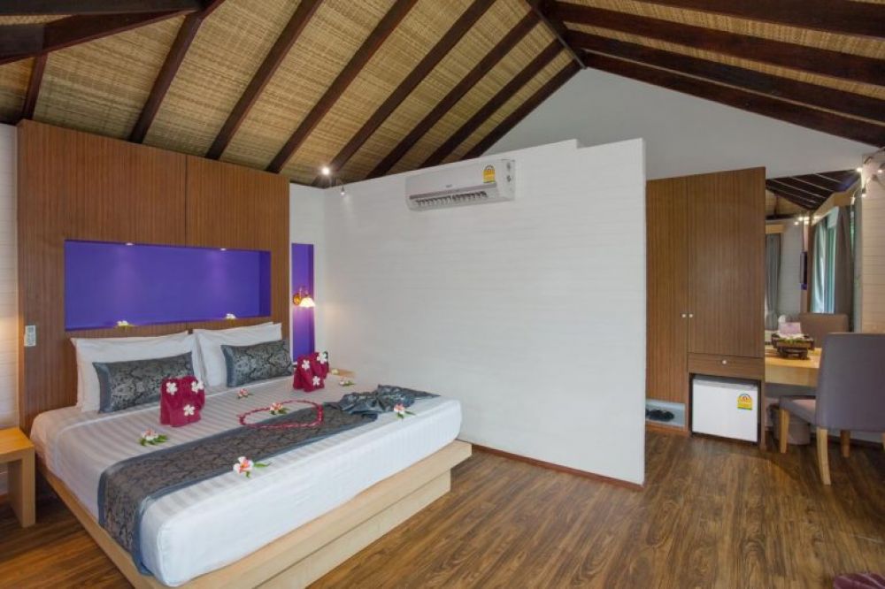 Superior Mountain Bungalow, Phi Phi Erawan Palms Resort 3*