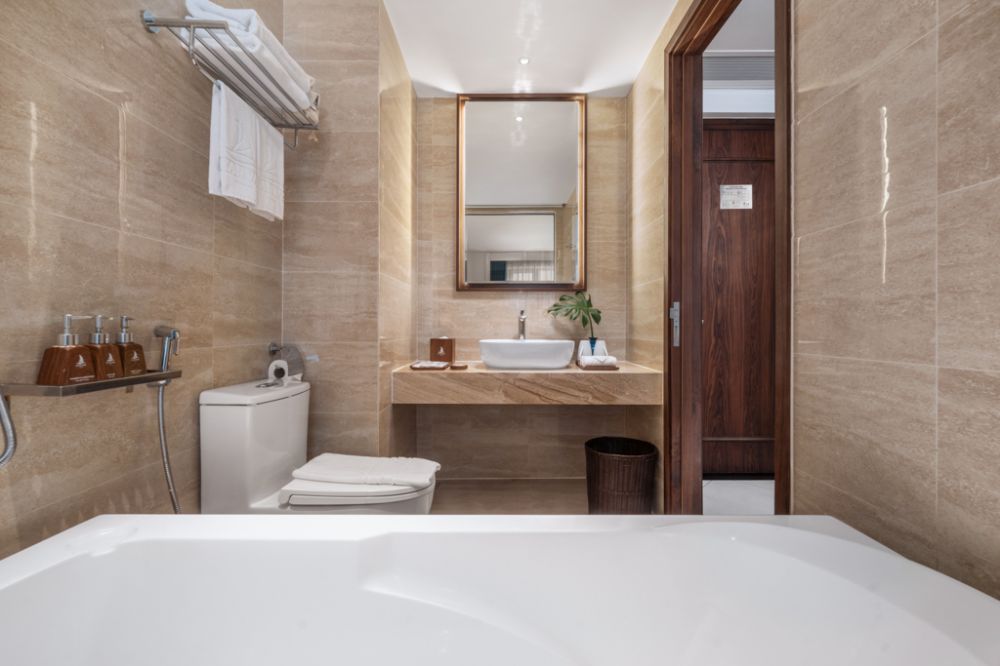 Grand Premier Twin, Canvas Danang Beach Hotel 4*
