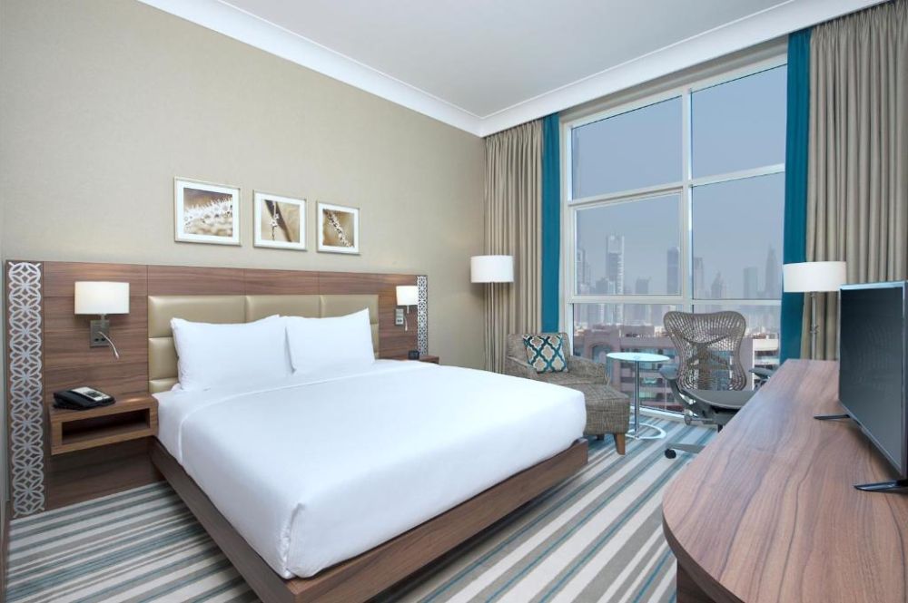 Guest Room, Hilton Garden Inn Dubai Al Mina 4*