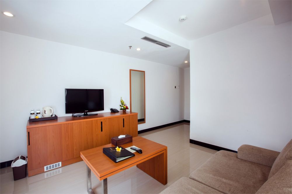 Suite Room, Royal Regantris Kuta 4*