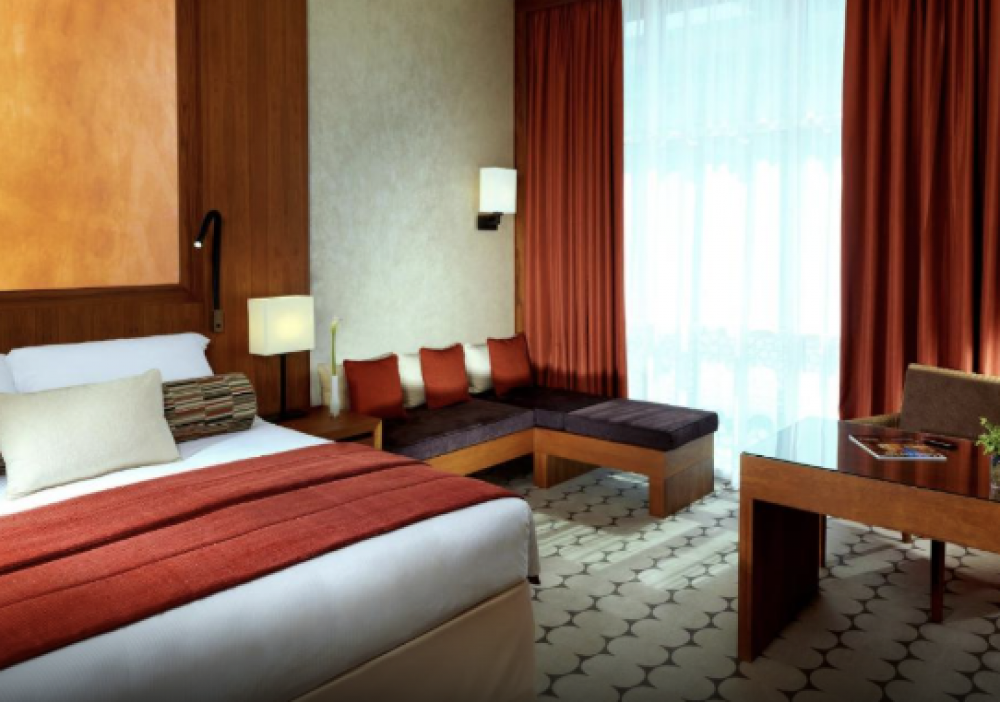 Standard Room (Classic), Yas Island Rotana 4*