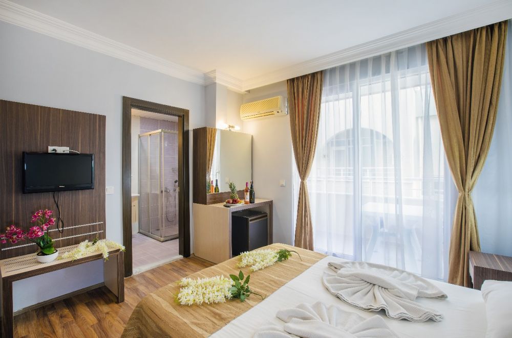 Standard, Hawaii Suite Beach Hotel 3*