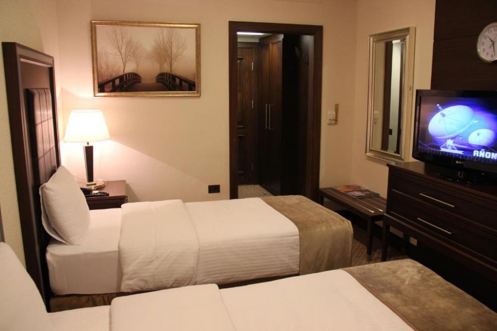 Standard Room, Chinar Hotel 5*