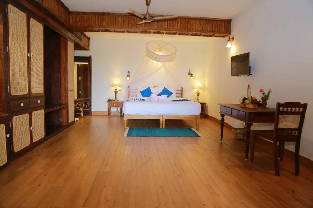 Yuvaraja Royal Junior Suite A/C, Ayursoma 4*